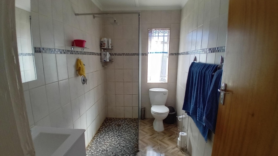 4 Bedroom Property for Sale in Parkersdorp Western Cape